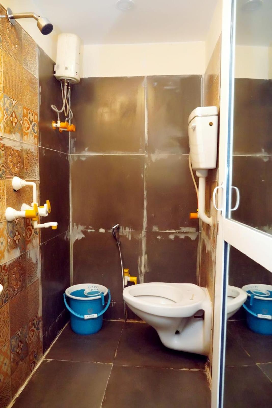 Hotel Golden Plaza Vashi Экстерьер фото